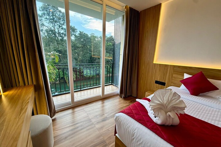 Room 16 of 19