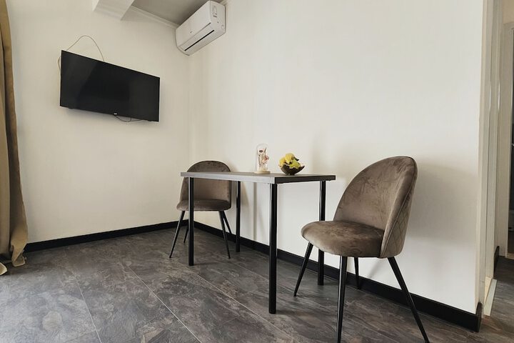 Room 90 of 140