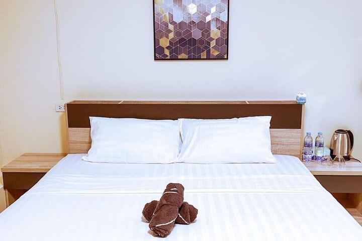 Room 21 of 37