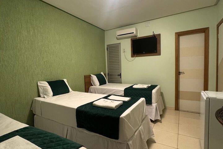 Room 11 of 20