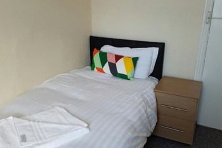 Room 10 of 31
