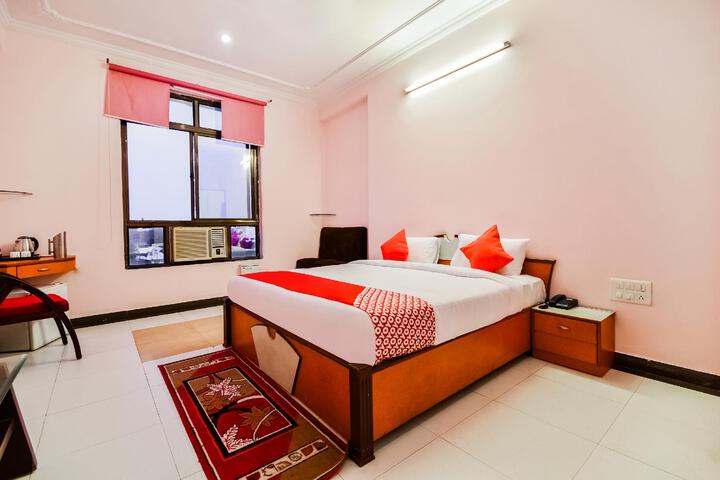 Room 3 of 7