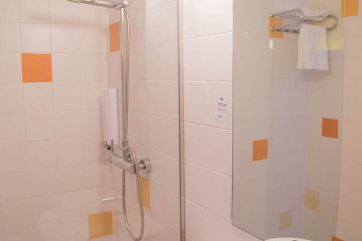 Room 30 of 45
