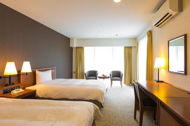 Room 7 of 89