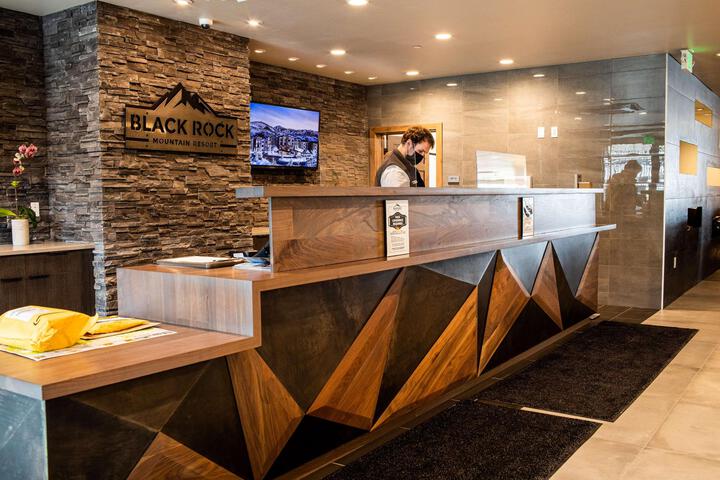 Hotel Interior 17 of 184