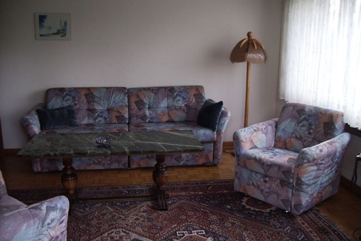 Room 4 of 6