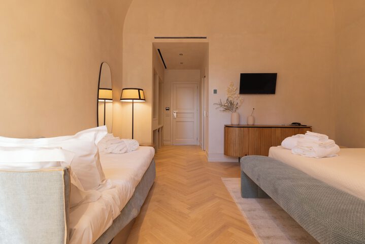 Room 15 of 86
