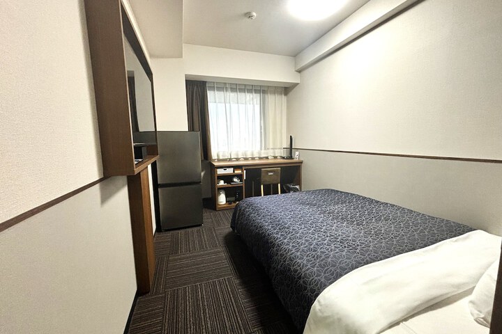 Room 5 of 41