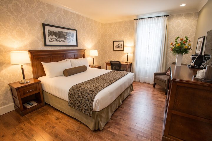 Room 10 of 140