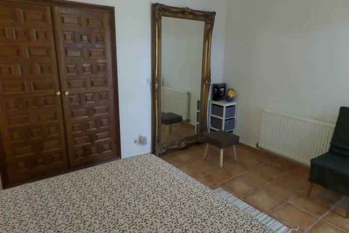Room 18 of 66