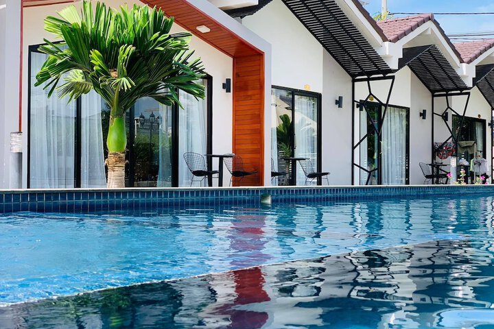 Pool 57 of 91