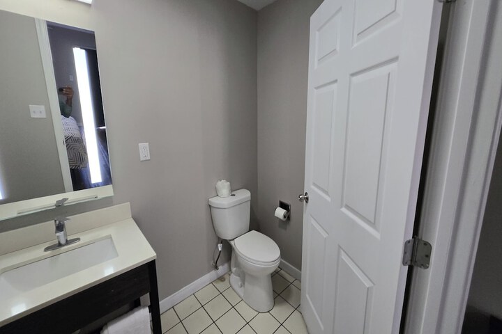 Room 31 of 38