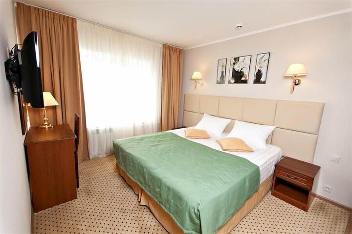 Room 17 of 52