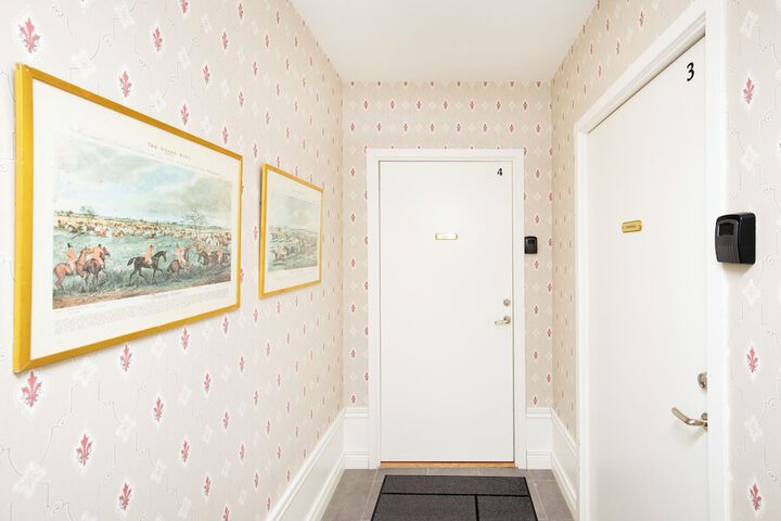 Hotel 3 of 86