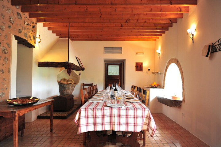 Dining 107 of 124