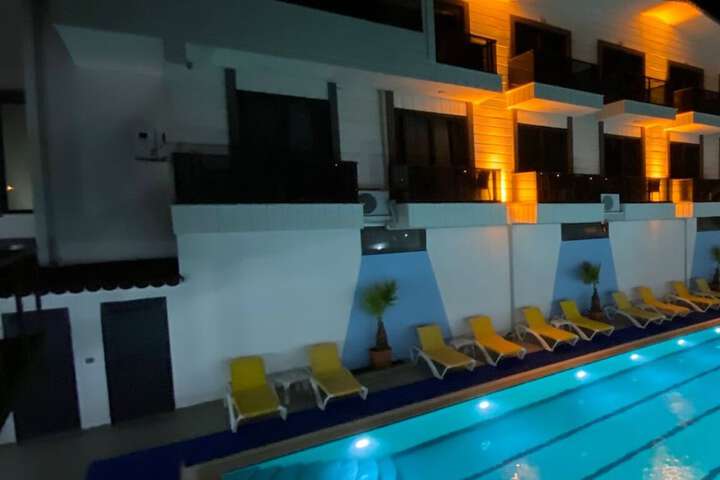 Hotel 23 of 38