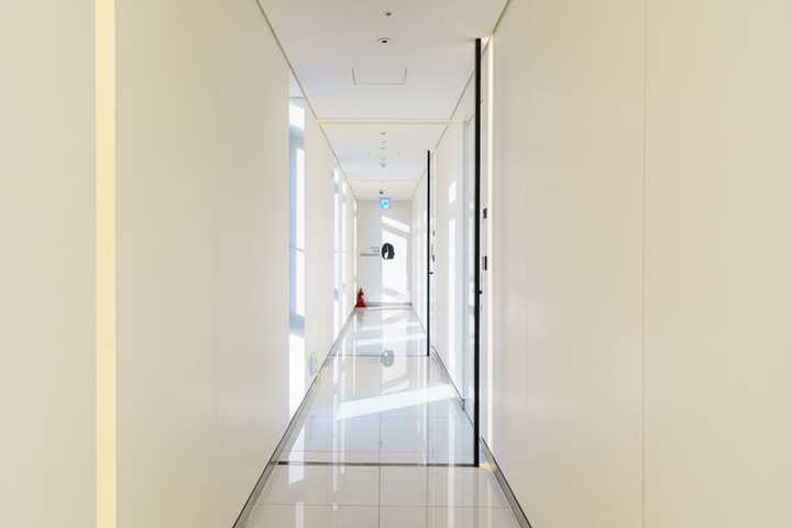 Ballroom/Hall 89 of 95