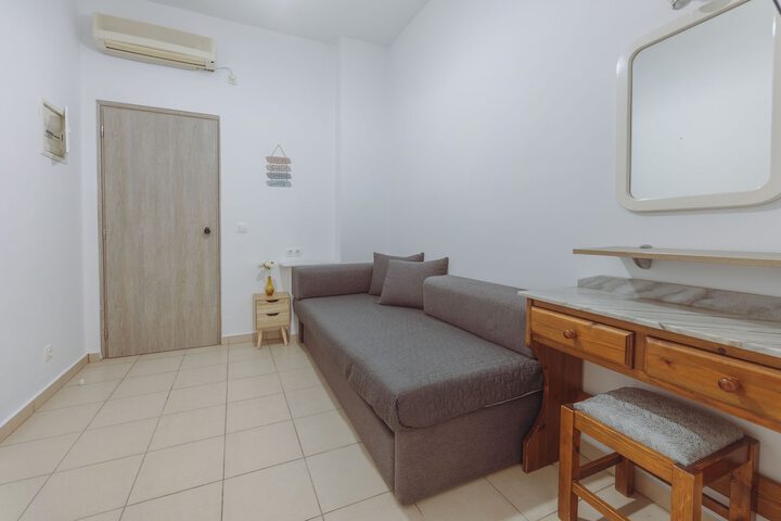 Room 35 of 139