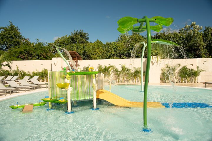 Pool 60 of 177