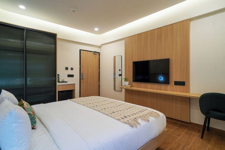 Room 11 of 23