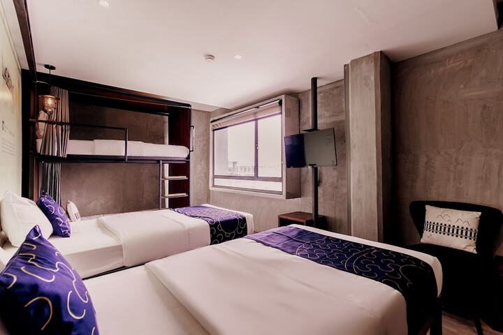 Room 8 of 69