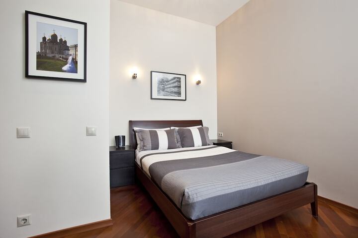 Room 8 of 31