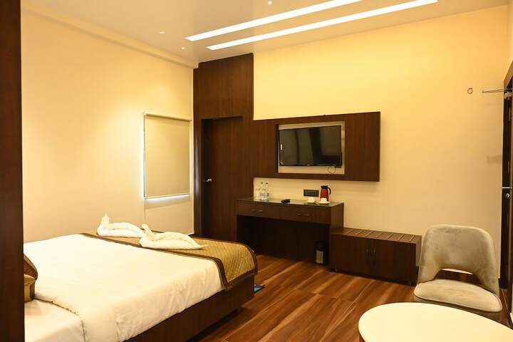 Room 15 of 35