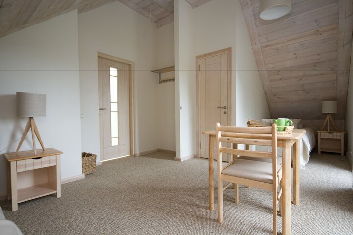 Room 30 of 62