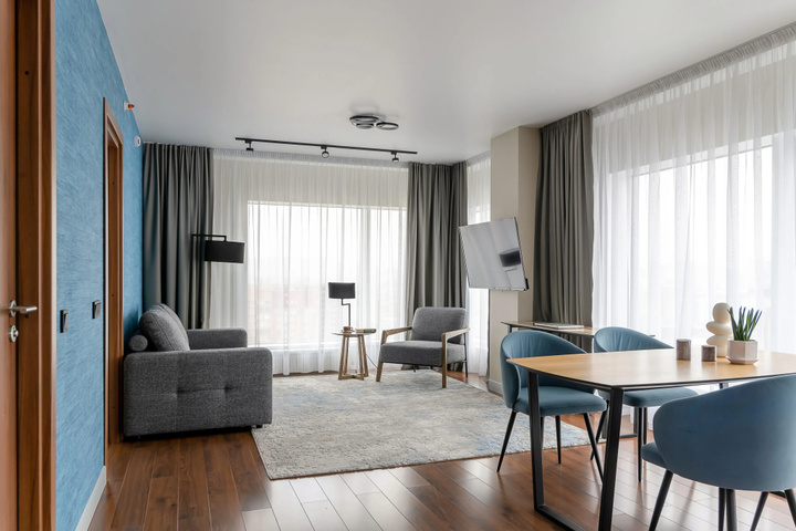 Room 10 of 24