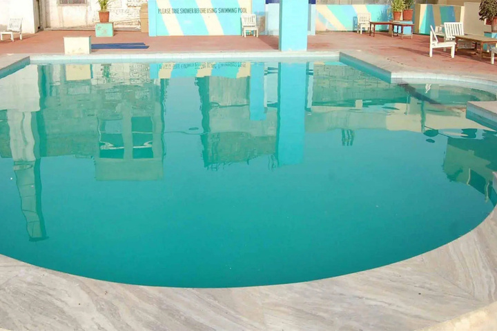 Pool 12 of 15