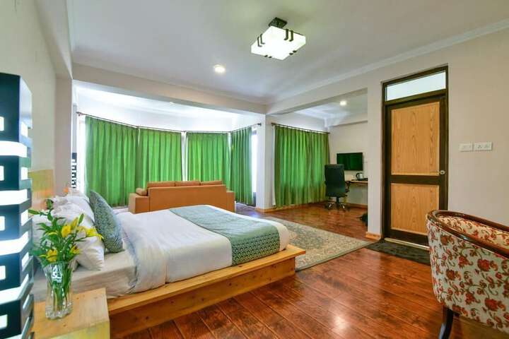 Room 2 of 9