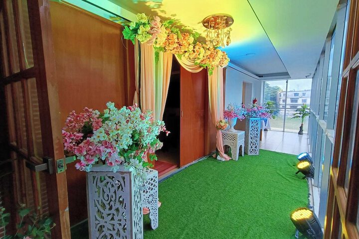 Ballroom/Hall 65 of 75