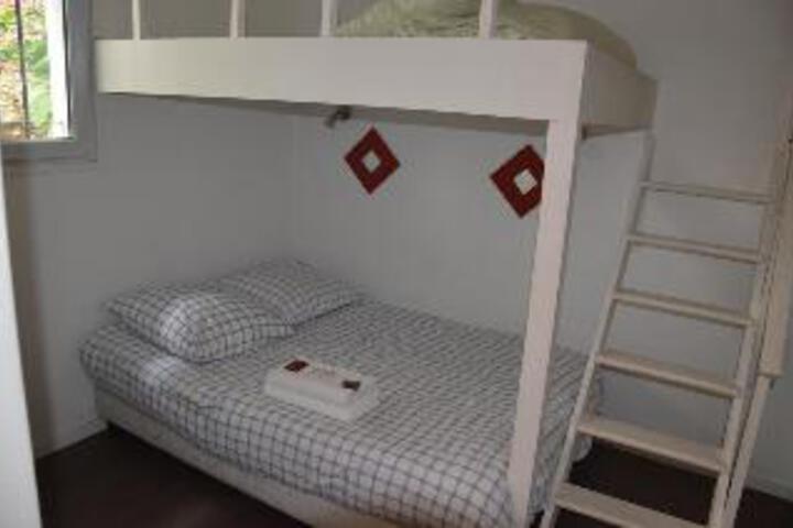 PHENICIO MONTROUGE