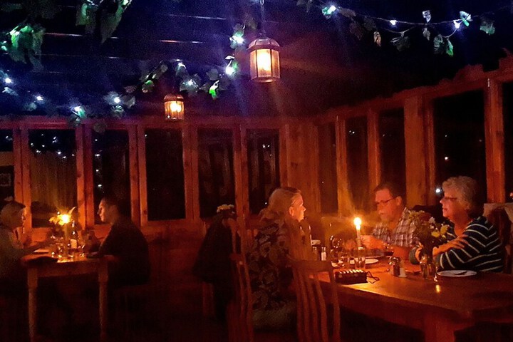 Dining 52 of 61