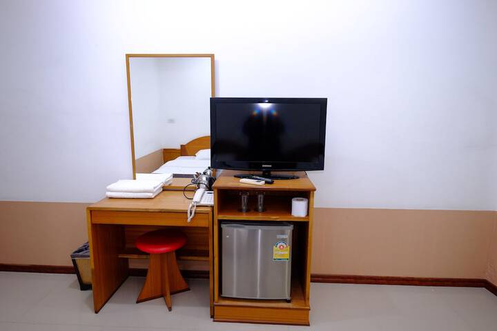 Room 12 of 39