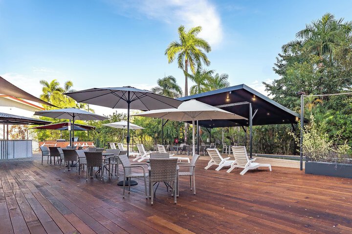 Sundeck 49 of 52