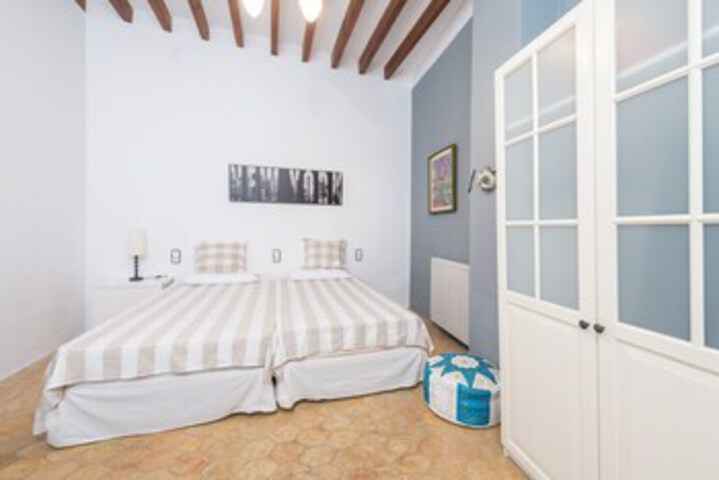 Room 18 of 24