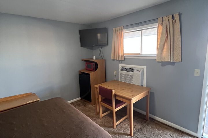 Room 15 of 26