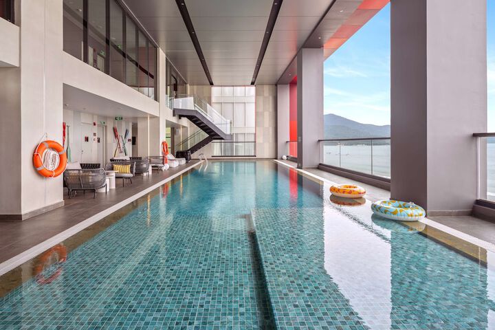 Pool 44 of 110