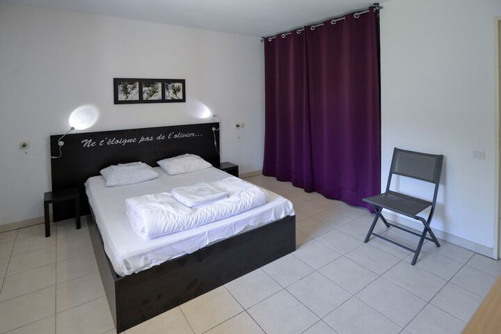 Room 16 of 87