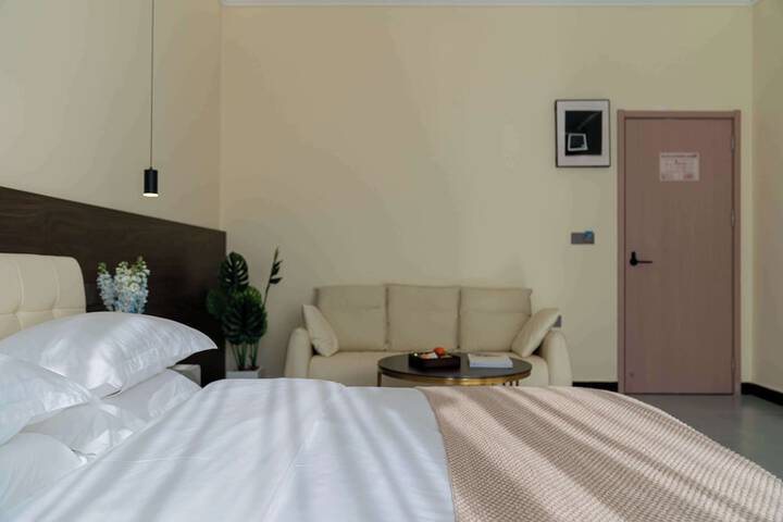 Room 73 of 164