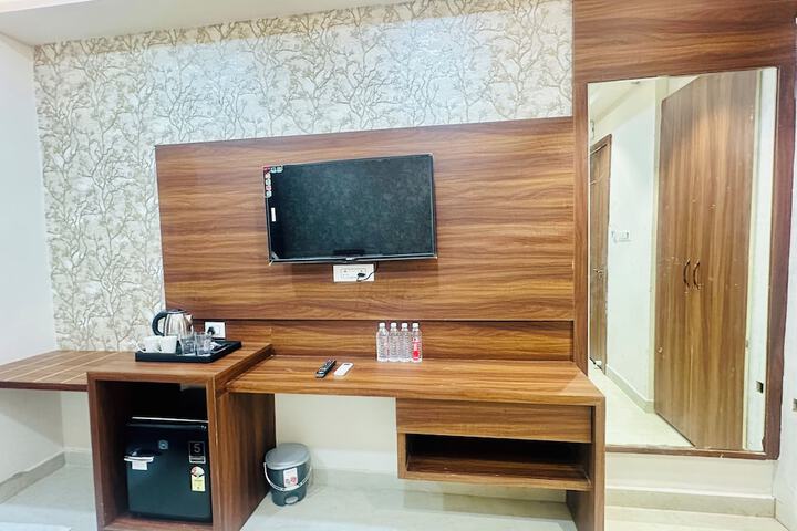 Room 7 of 74
