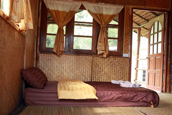 Room 6 of 56