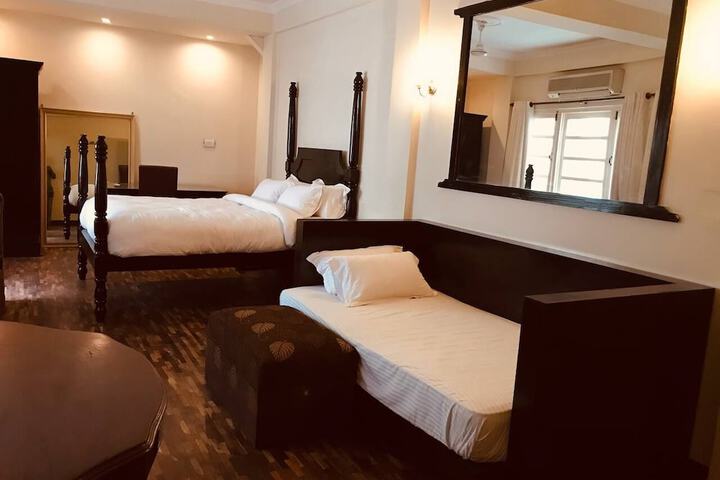 Room 42 of 130