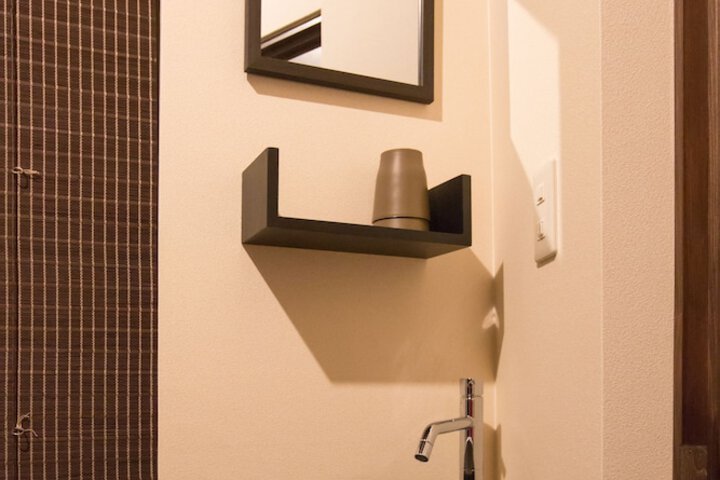 Room 17 of 26