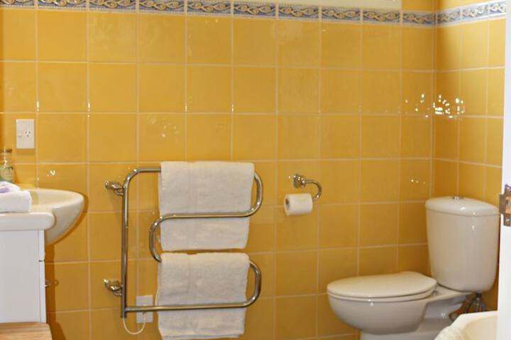 Room 35 of 54