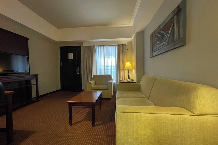 Room 50 of 91