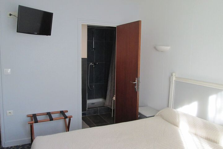 Room 18 of 31