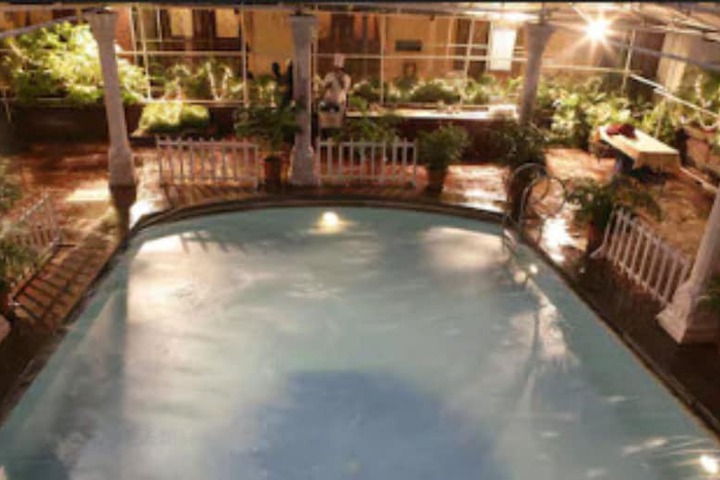 Pools & Facilities