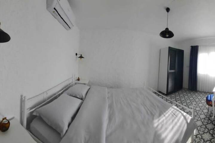 Room 5 of 21